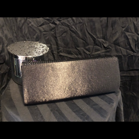 Purse - Picture 2 of 7